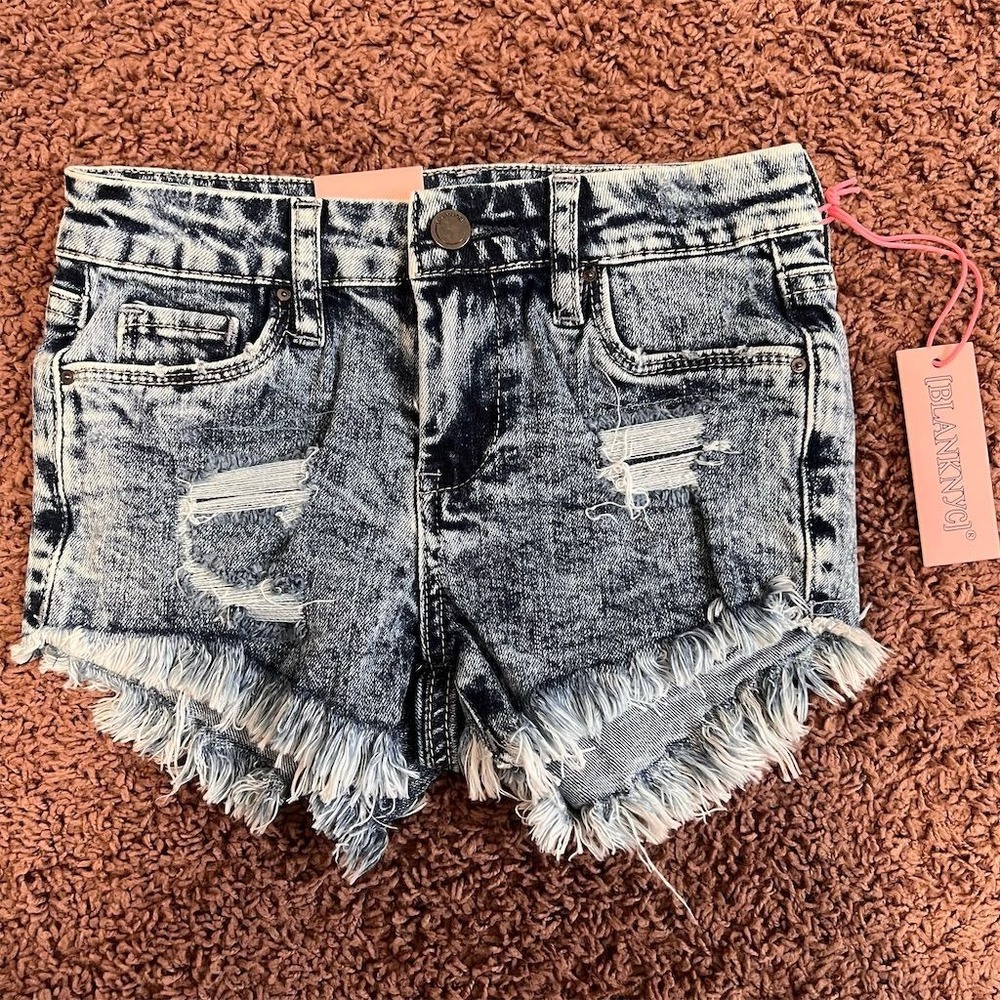 BlankNYC The Mini Lenox Girls High Rise Acid Wash Distressed Denim Shorts Size 7